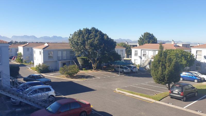 2 Bedroom Property for Sale in Vredekloof East Western Cape